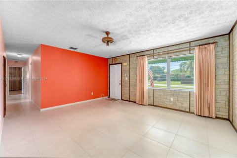 Villa ou maison à vendre à Palmetto Bay, Floride: 4 chambres, 121.89 m2 № 1294539 - photo 25