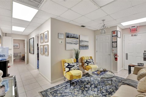 Immobilier commercial à vendre à Palm Beach Gardens, Floride № 1068088 - photo 10