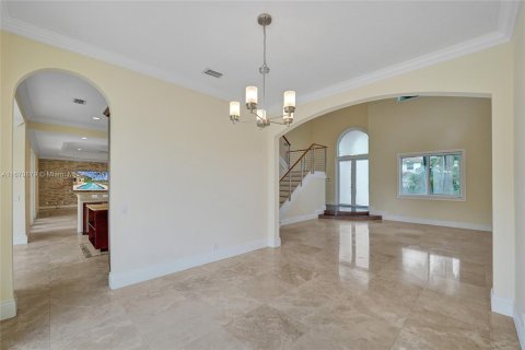 House in Weston, Florida 5 bedrooms, 318.28 sq.m. № 1396725 - photo 6