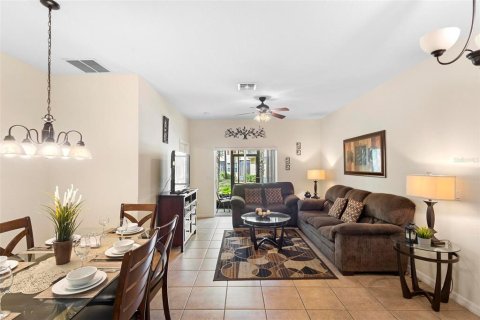 Condominio en venta en Kissimmee, Florida, 3 dormitorios, 116.59 m2 № 1064674 - foto 5