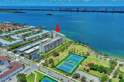 Condominio en venta en Lake Park, Florida, 2 dormitorios, 133.78 m2 № 1171155 - foto 9