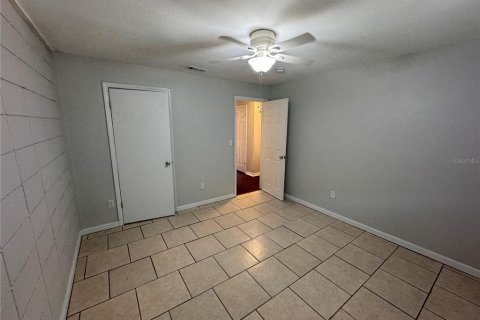 Снять в аренду квартиру в Лейкленд, Флорида 4 комнаты, 83.61м2, № 1192374 - фото 8