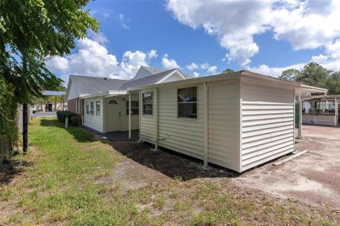 Townhouse in Leesburg, Florida 2 bedrooms, 103.77 sq.m. № 1341896 - photo 22