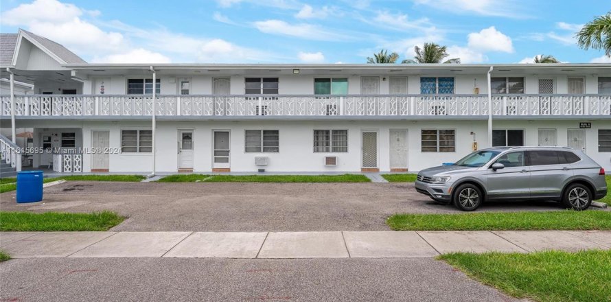 Condo à Miami Gardens, Floride, 1 chambre  № 1241253