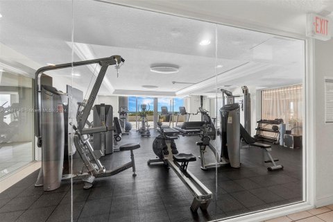 Condo in Miami Beach, Florida, 1 bedroom  № 1413842 - photo 21