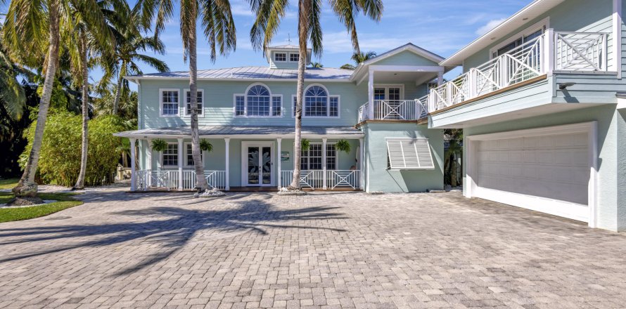 Villa ou maison à Stuart, Floride 5 chambres, 372.72 m2 № 1036208