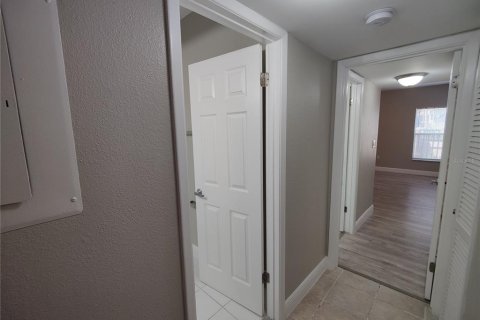 Condo in Orlando, Florida, 2 bedrooms  № 1352482 - photo 10