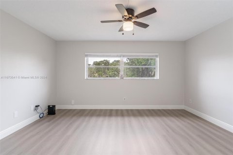 Copropriété à vendre à Margate, Floride: 2 chambres, 86.4 m2 № 1396305 - photo 9