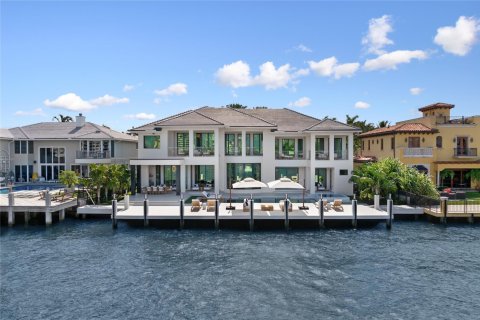 Villa ou maison à vendre à Fort Lauderdale, Floride: 8 chambres, 748.79 m2 № 1031656 - photo 7