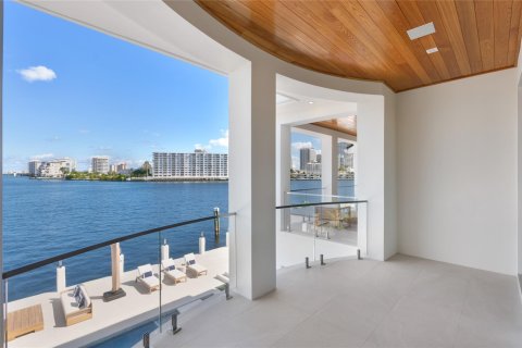 Villa ou maison à vendre à Fort Lauderdale, Floride: 8 chambres, 748.79 m2 № 1031656 - photo 20