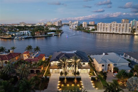 Villa ou maison à vendre à Fort Lauderdale, Floride: 8 chambres, 748.79 m2 № 1031656 - photo 3