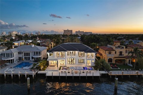 Villa ou maison à vendre à Fort Lauderdale, Floride: 8 chambres, 748.79 m2 № 1031656 - photo 8