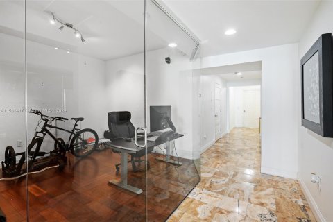 Condo in Aventura, Florida, 2 bedrooms  № 1095297 - photo 4