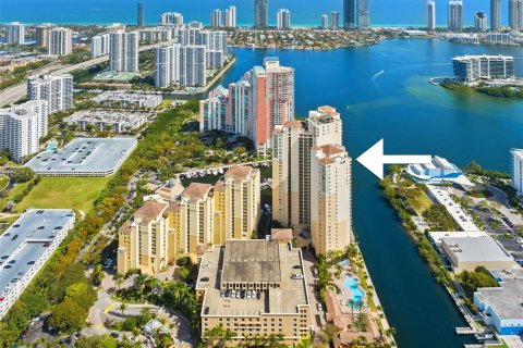 Condominio en venta en Aventura, Florida, 2 dormitorios, 169.45 m2 № 1095297 - foto 27