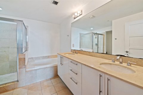 Copropriété à vendre à Aventura, Floride: 2 chambres, 169.45 m2 № 1095297 - photo 18