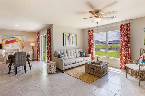 Villa ou maison à vendre à Spring Hill, Floride: 4 chambres, 169.83 m2 № 1346842 - photo 5