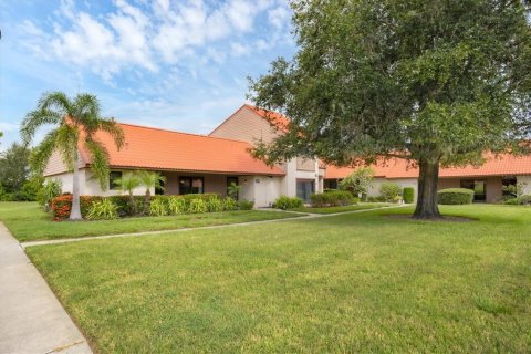 Casa en venta en Sarasota, Florida, 2 dormitorios, 137.68 m2 № 1352891 - foto 1