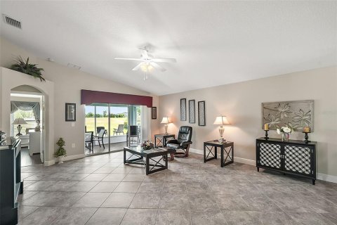 Villa ou maison à vendre à Leesburg, Floride: 2 chambres, 142.05 m2 № 1352854 - photo 19