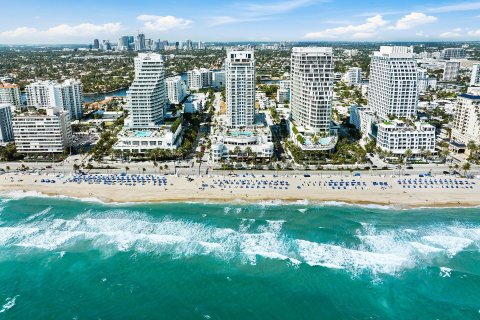 Condo in Fort Lauderdale, Florida, 1 bedroom  № 1231566 - photo 1