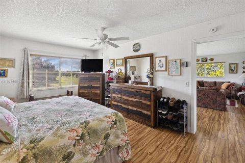 Copropriété à vendre à Pembroke Pines, Floride: 2 chambres, 140 m2 № 1075062 - photo 16
