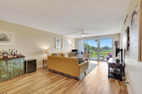 Condo in Pompano Beach, Florida, 2 bedrooms  № 1075059 - photo 15