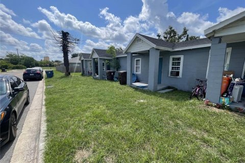 Duplex à vendre à Lake Wales, Floride: 16 chambres, 383.04 m2 № 1375154 - photo 1