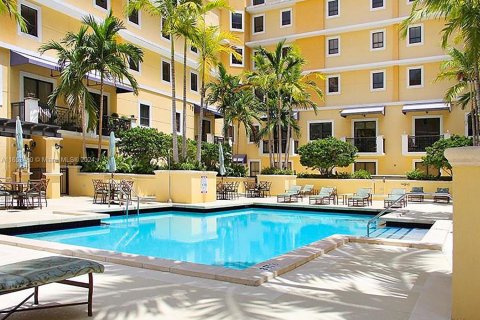 Condo in Miami, Florida, 2 bedrooms  № 1389874 - photo 22