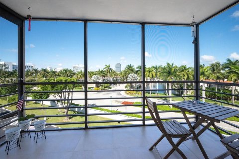 Condo in Aventura, Florida, 2 bedrooms  № 1389837 - photo 26