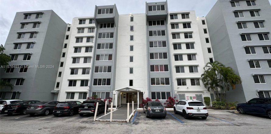 Condo à Miami, Floride, 1 chambre  № 1158867