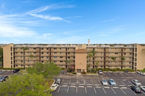 Condo in Lauderhill, Florida, 2 bedrooms  № 1075631 - photo 20