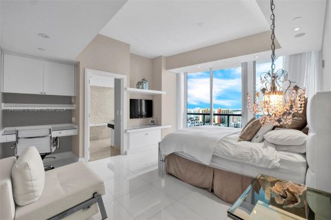 Condo in Sunny Isles Beach, Florida, 3 bedrooms  № 1050510 - photo 15