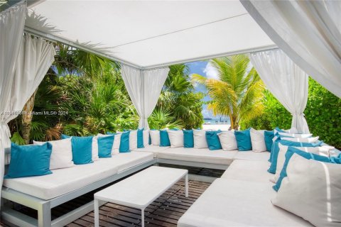 Condo in Sunny Isles Beach, Florida, 3 bedrooms  № 1050510 - photo 29