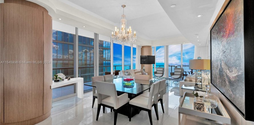 Condominio en Sunny Isles Beach, Florida, 3 dormitorios  № 1050510