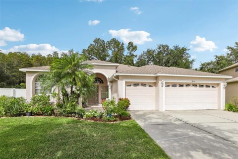 House in Tampa, Florida 4 bedrooms, 214.23 sq.m. № 1381117 - photo 1