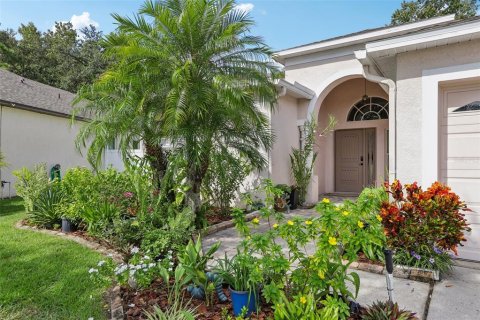 Villa ou maison à vendre à Tampa, Floride: 4 chambres, 214.23 m2 № 1381117 - photo 2