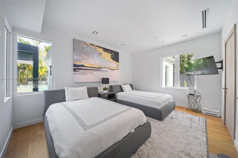 Casa en venta en Miami Beach, Florida, 5 dormitorios, 255.11 m2 № 1395950 - foto 26