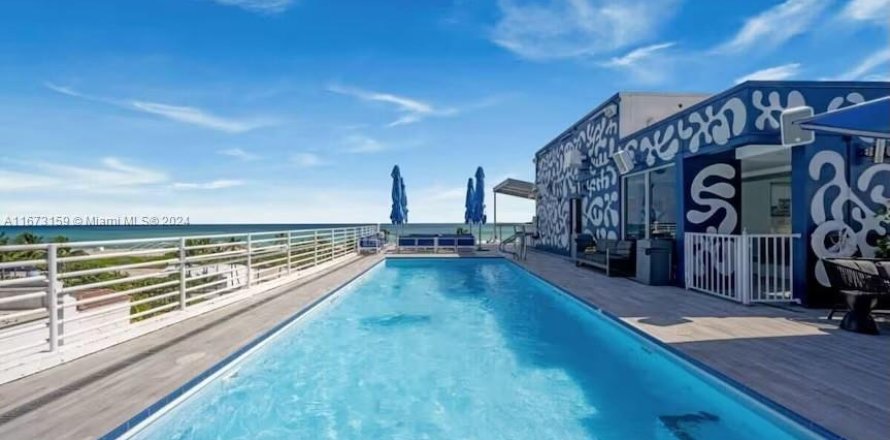 Condo in Miami Beach, Florida, 1 bedroom  № 1396050