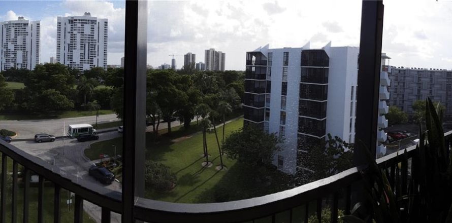 Condo in Aventura, Florida, 2 bedrooms  № 1347878