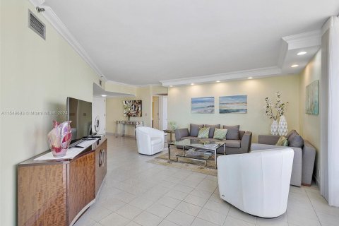 Copropriété à vendre à Aventura, Floride: 2 chambres, 140.47 m2 № 1065234 - photo 15