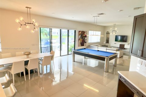 Casa en venta en Parkland, Florida, 4 dormitorios, 318.19 m2 № 1332530 - foto 8