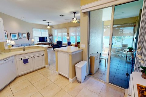 Villa ou maison à vendre à Punta Gorda, Floride: 2 chambres, 109.81 m2 № 1256658 - photo 11