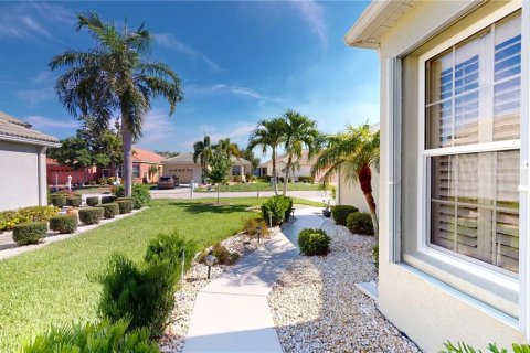 Casa en venta en Punta Gorda, Florida, 2 dormitorios, 109.81 m2 № 1256658 - foto 3