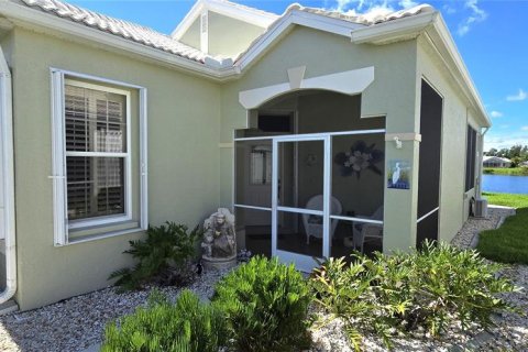 Villa ou maison à vendre à Punta Gorda, Floride: 2 chambres, 109.81 m2 № 1256658 - photo 2