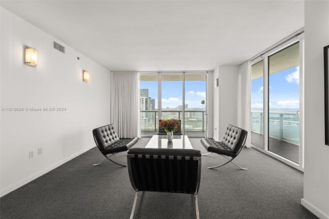 Condo in Miami, Florida, 3 bedrooms  № 1240749 - photo 5