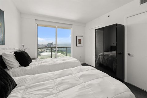 Condo in Miami, Florida, 3 bedrooms  № 1240749 - photo 20