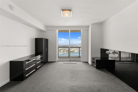 Condo in Miami, Florida, 3 bedrooms  № 1240749 - photo 10