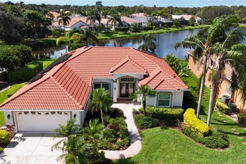 Villa ou maison à vendre à Sarasota, Floride: 3 chambres, 199.93 m2 № 1392848 - photo 1