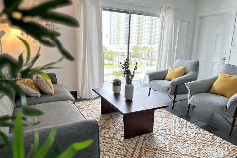 Apartamento en alquiler en Hollywood, Florida, 1 dormitorio, 69.68 m2 № 1076634 - foto 7