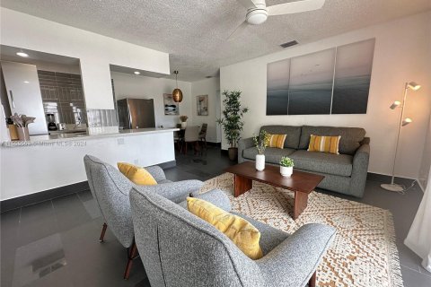 Apartamento en alquiler en Hollywood, Florida, 1 dormitorio, 69.68 m2 № 1076634 - foto 8