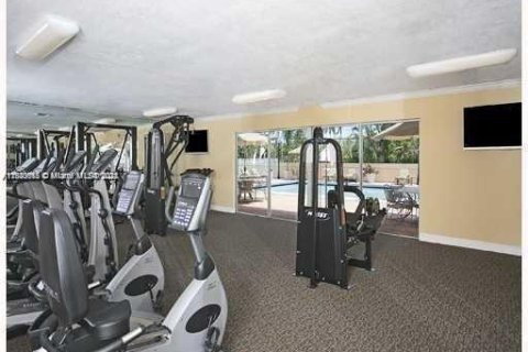 Condominio en venta en North Miami, Florida, 1 dormitorio, 62.52 m2 № 1029236 - foto 12